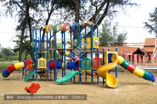 兒童游樂場
