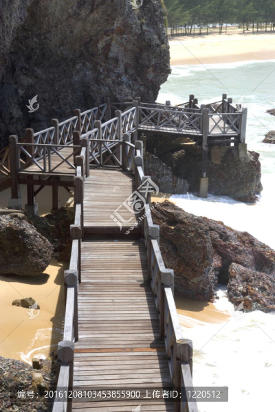 登嘉樓沿海海灘木板路