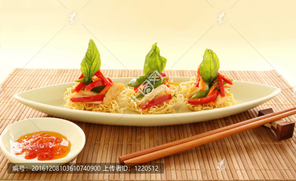 雞肉面條