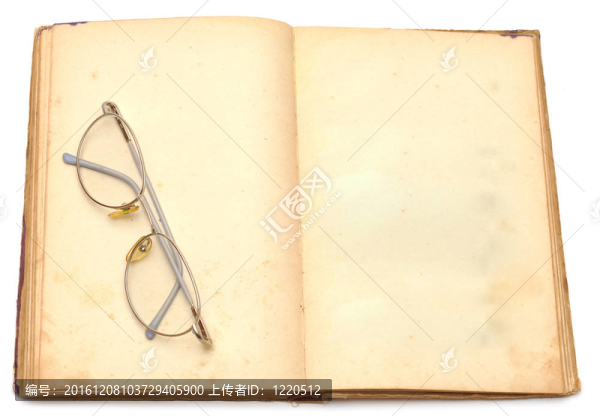 打開舊的書和眼鏡