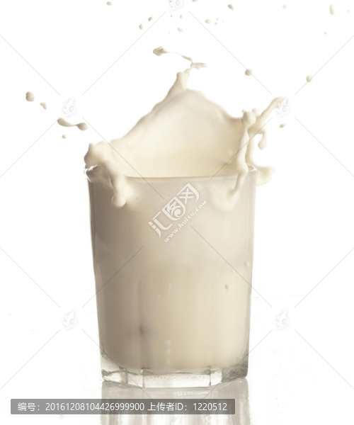 牛奶濺