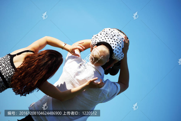 幸福的家庭在天空