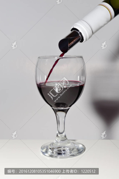 紅葡萄酒