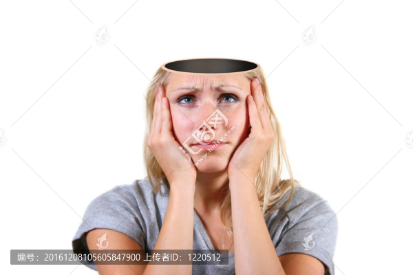 開放的心態(tài)。頭上有大洞的女人