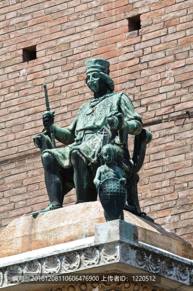 青銅雕像。市政廳。Ferrara。Emilia,Romagna。意大利.