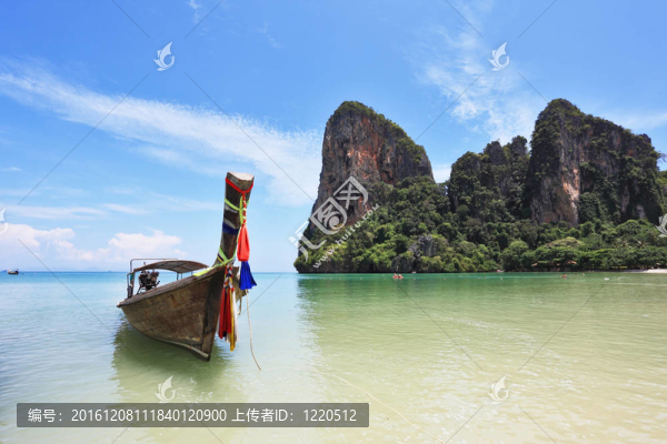美麗的；華麗的仿古船長(zhǎng)尾