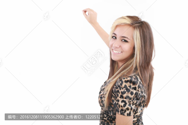 女性寫(xiě)作或用筆在復(fù)制空間圖