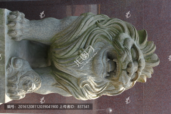 獅子石像