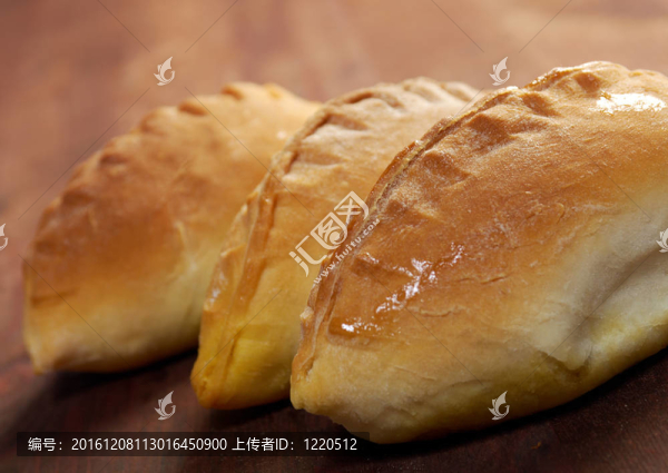 餃子。家里的蛋糕和果醬反對(duì)