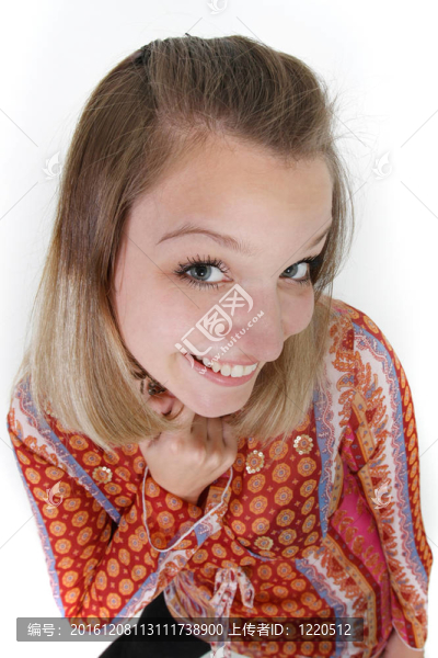 可愛(ài)的年輕女人的滑稽肖像