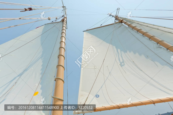 私人風(fēng)帆游艇的意見。