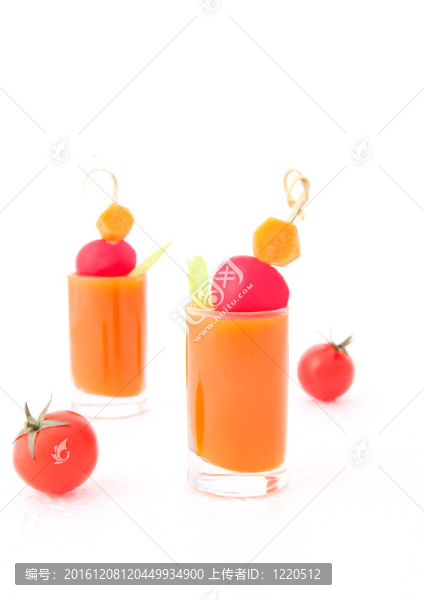 蔬菜汁和西紅柿