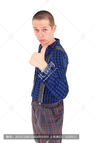 年輕的高飛男子豎起大拇指