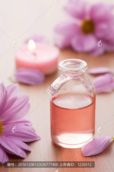精油和花
