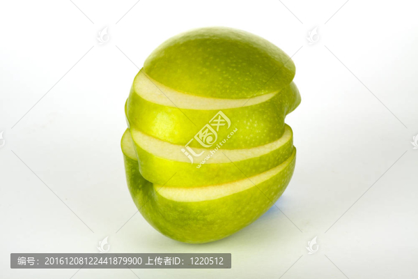 鮮綠蘋(píng)果四片