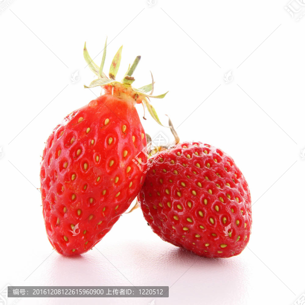 孤立的草莓