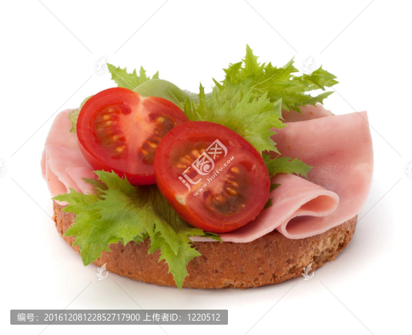 健康三明治配蔬菜和煙熏火腿