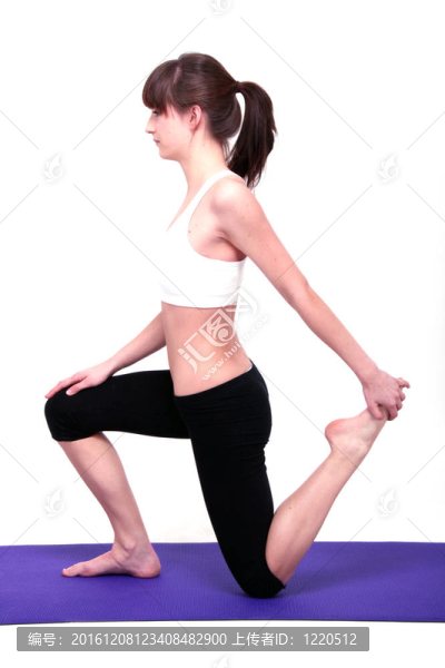 年輕美麗的女人是做運(yùn)動
