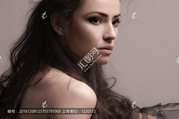 女人
