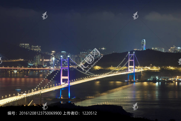 香港現(xiàn)代立交橋的夜晚