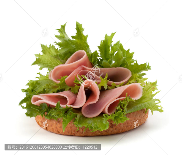 健康三明治配蔬菜和煙熏火腿