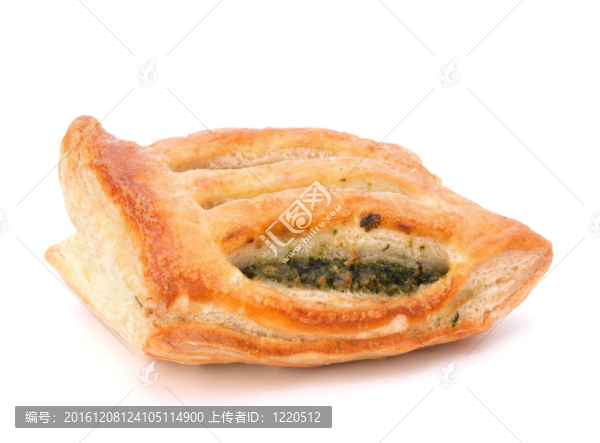 白色背景上的酥皮小圓面包。