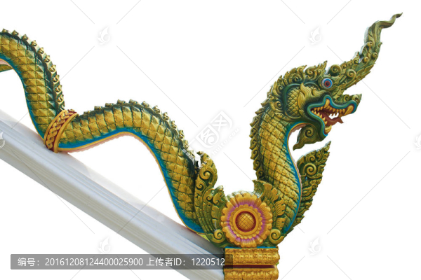 納迦泰國(guó)雕像孤立在白色的背景