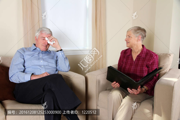 人在咨詢