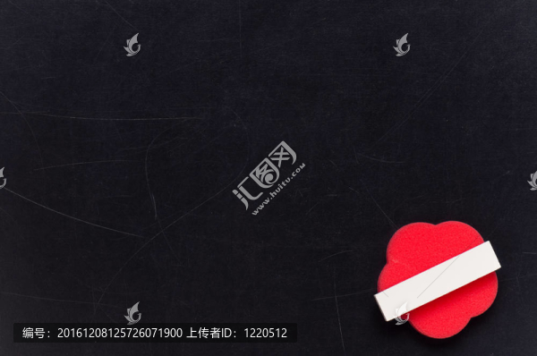 用彩色粉筆黑板