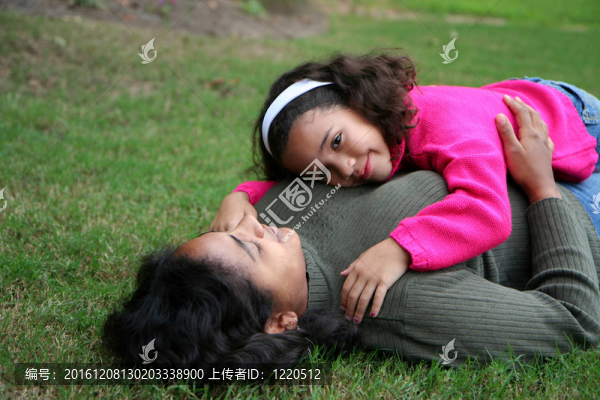 母親和女兒