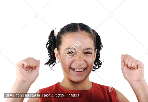 可愛的小女孩穿著紅衣服冒充分離；