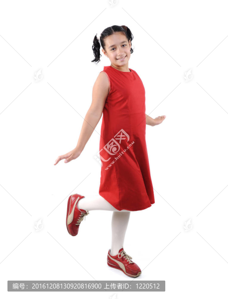 可愛的小女孩穿著紅衣服冒充分離；