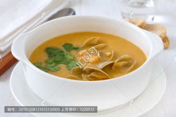 鷹嘴豆與海鮮湯