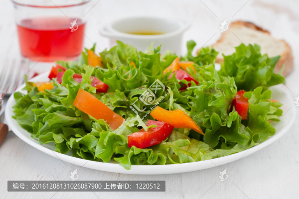 紅橙椒沙律