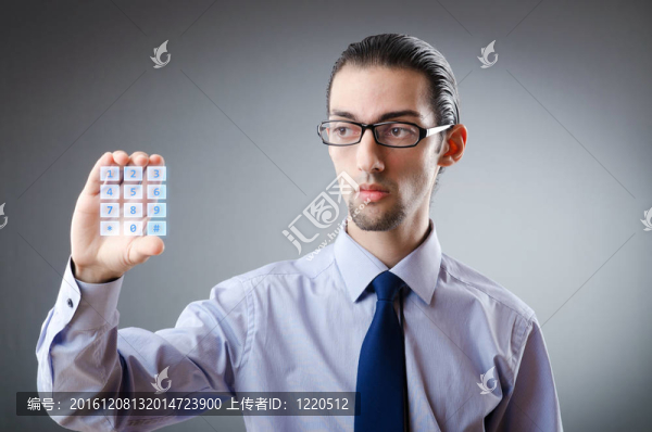 商家按下虛擬按鈕