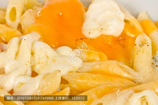 意大利通心粉和干酪；多藍(lán)；chamamber奶酪