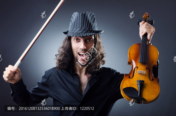 吉普賽小提琴手工作室