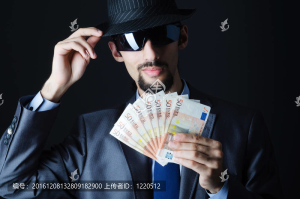 人與counterfeir錢