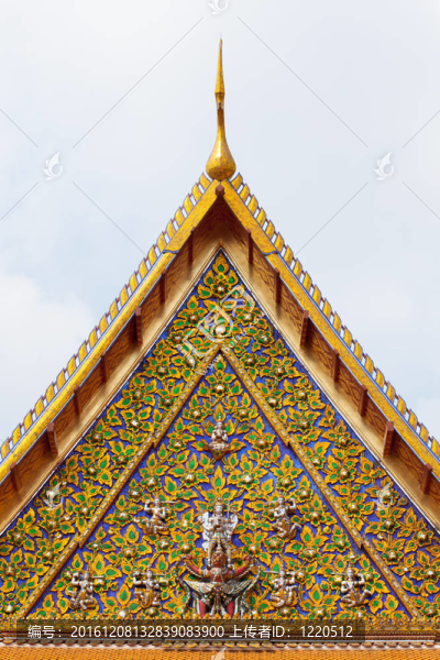 泰寺門。