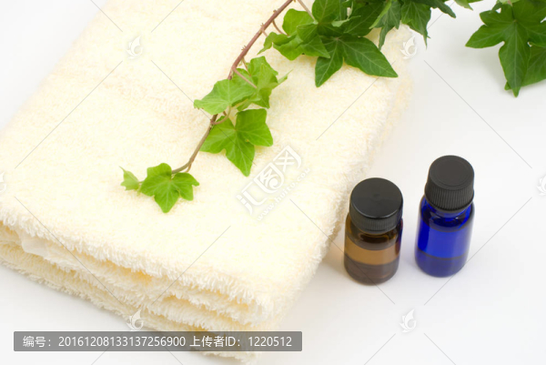 精油及黃毛巾