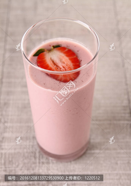 草莓冰沙