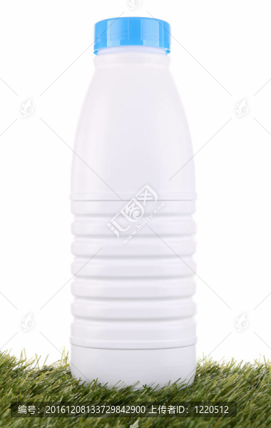 隔離瓶牛奶