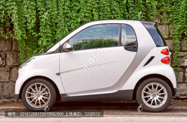 小城市的汽車