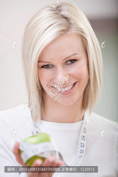 健康飲食的女人