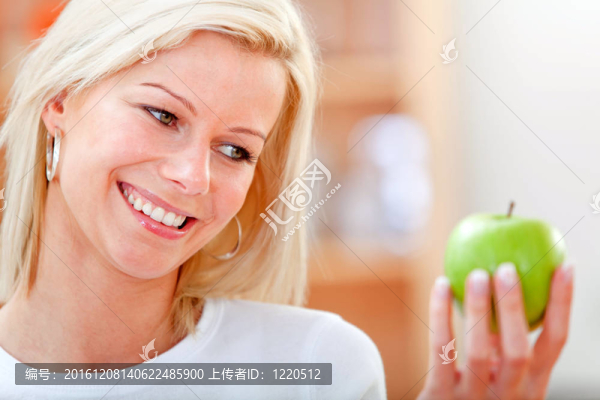 健康飲食的女人