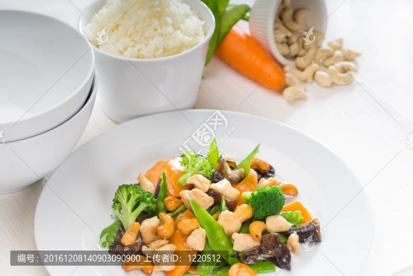 雞肉和蔬菜