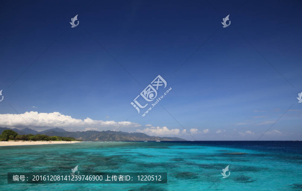 夏季熱帶島嶼白沙海灘