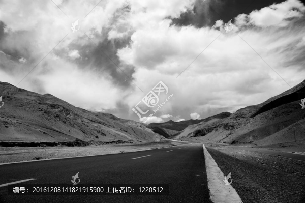 山區(qū)道路的觀點