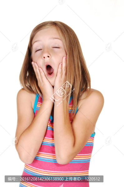 熟睡的少女。