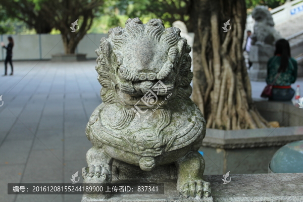 石頭獅子